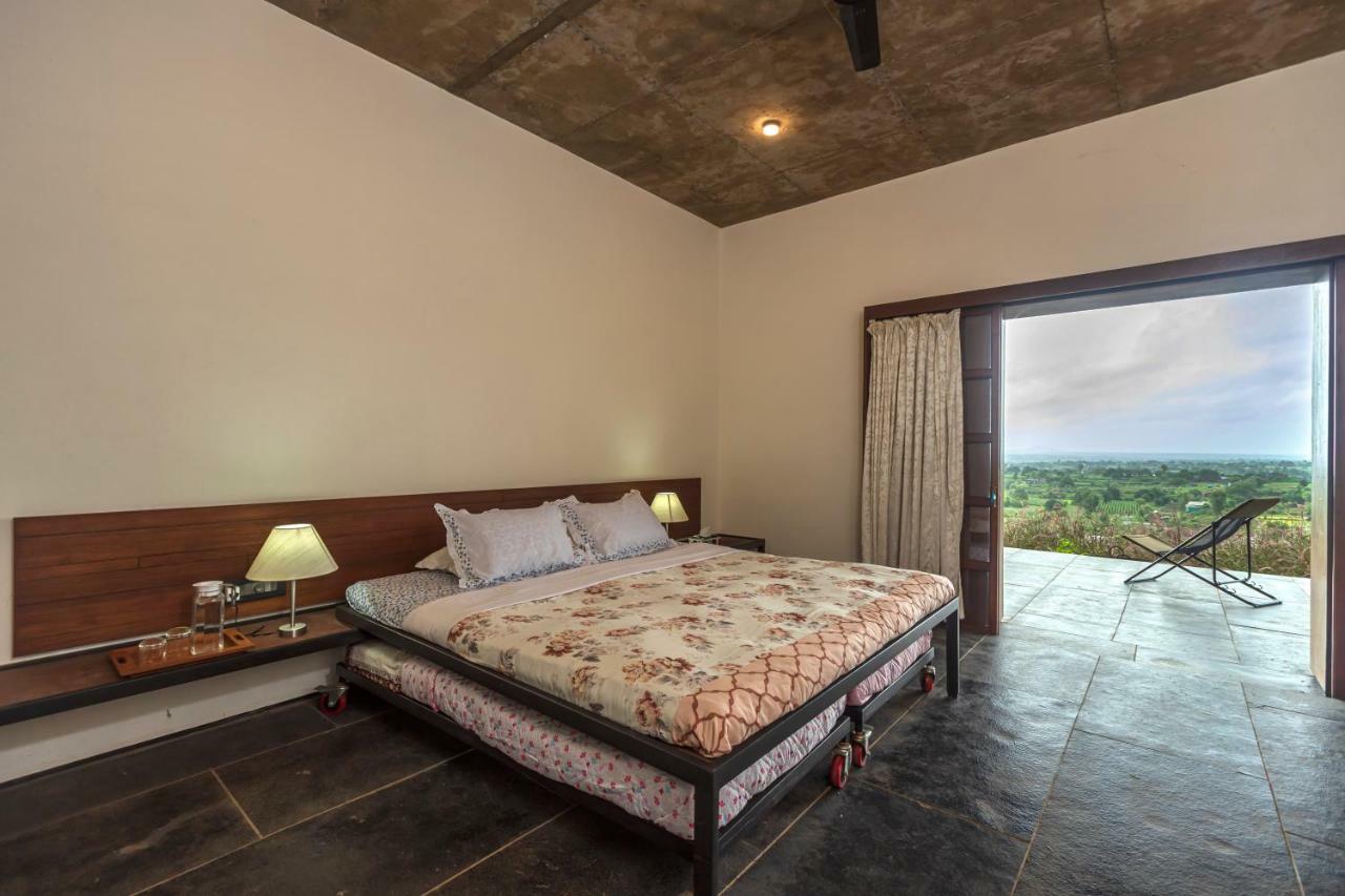 Saffronstays Zen, Igatpuri - Lake-View Villa With Indoor And Outdoor Games Exterior foto