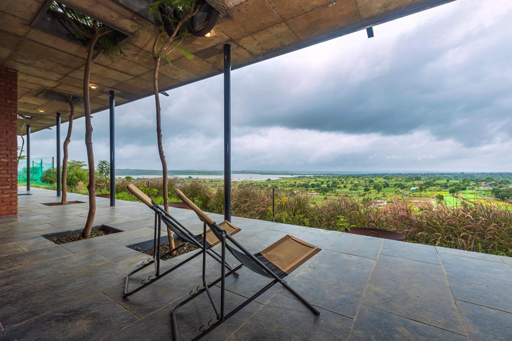 Saffronstays Zen, Igatpuri - Lake-View Villa With Indoor And Outdoor Games Exterior foto